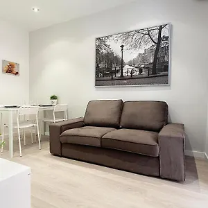 Ma22 - Ma22 - In Sants Communal Terrace Barcelona